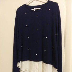 Tunic sweater with blouse shirt tail